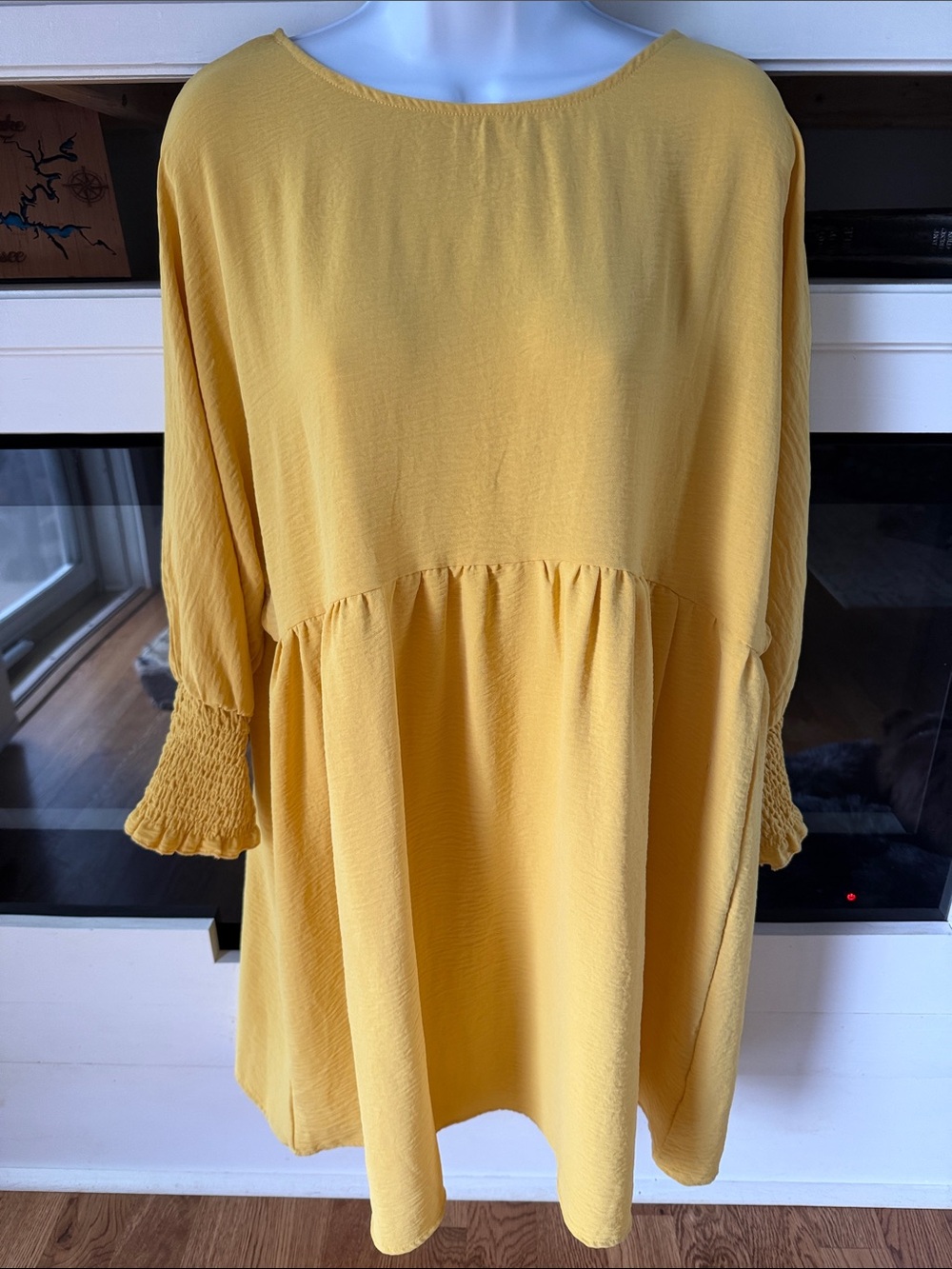 Relaxed Smocked-Cuff Yellow Tunic Top